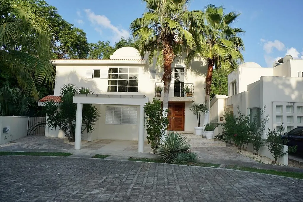 Vila Casa Max By Playa Moments Playa del Carmen